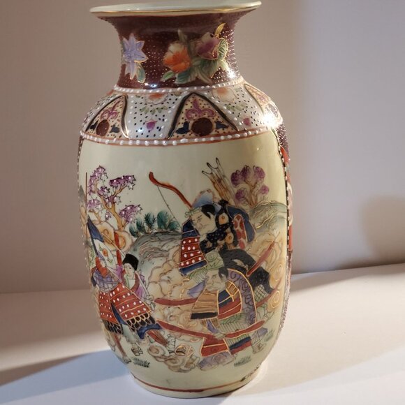 Vintage Chinese Satsuma Vase Porcelain Painted Moriage Gilt Geisha 12'' Tall - Picture 2 of 9